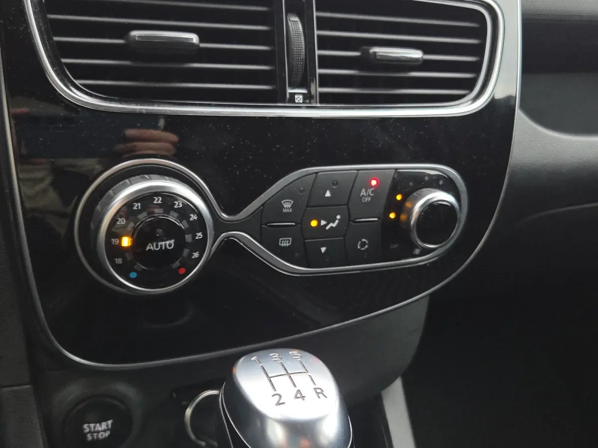 0.9 TCe Intens Trekhaak | Full map navigatie | Parkeersensoren | Climate control |