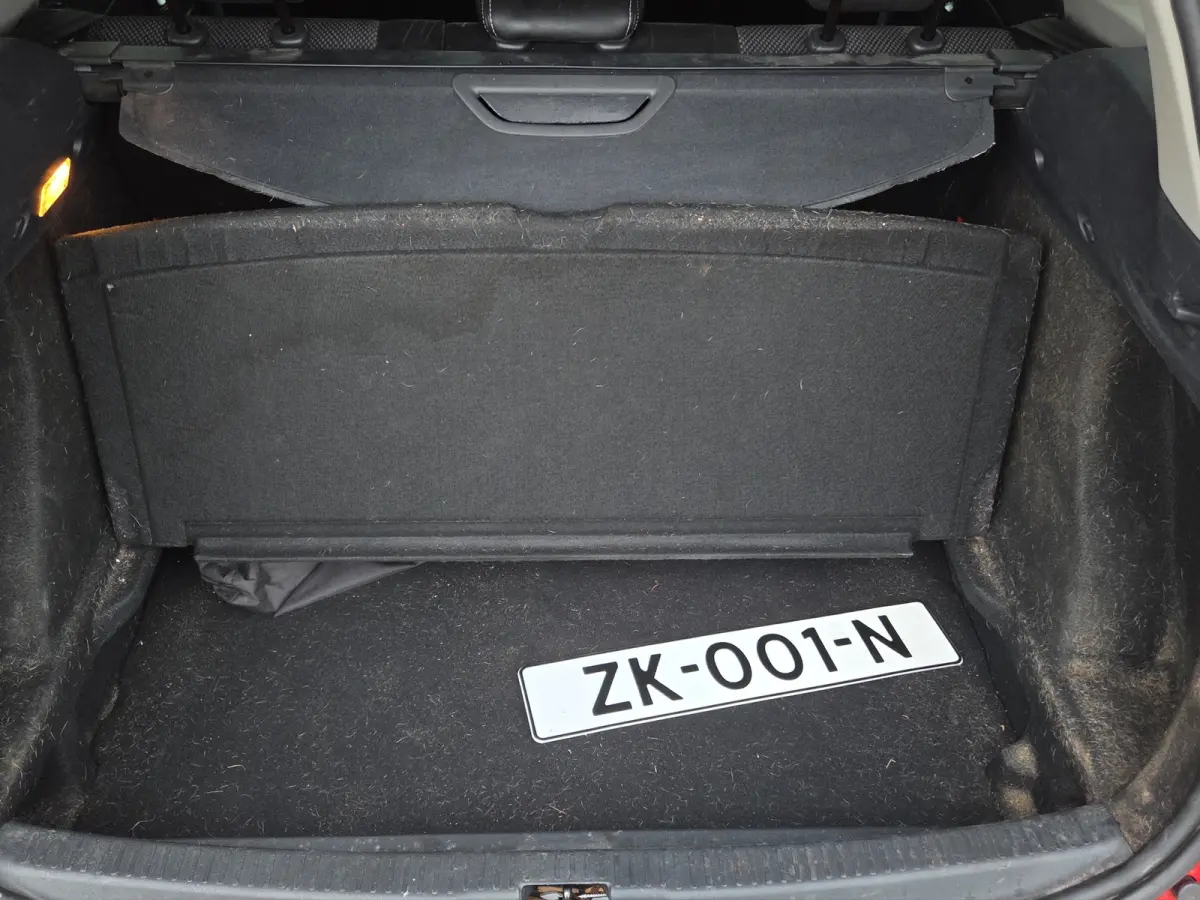 0.9 TCe Intens Trekhaak | Full map navigatie | Parkeersensoren | Climate control |