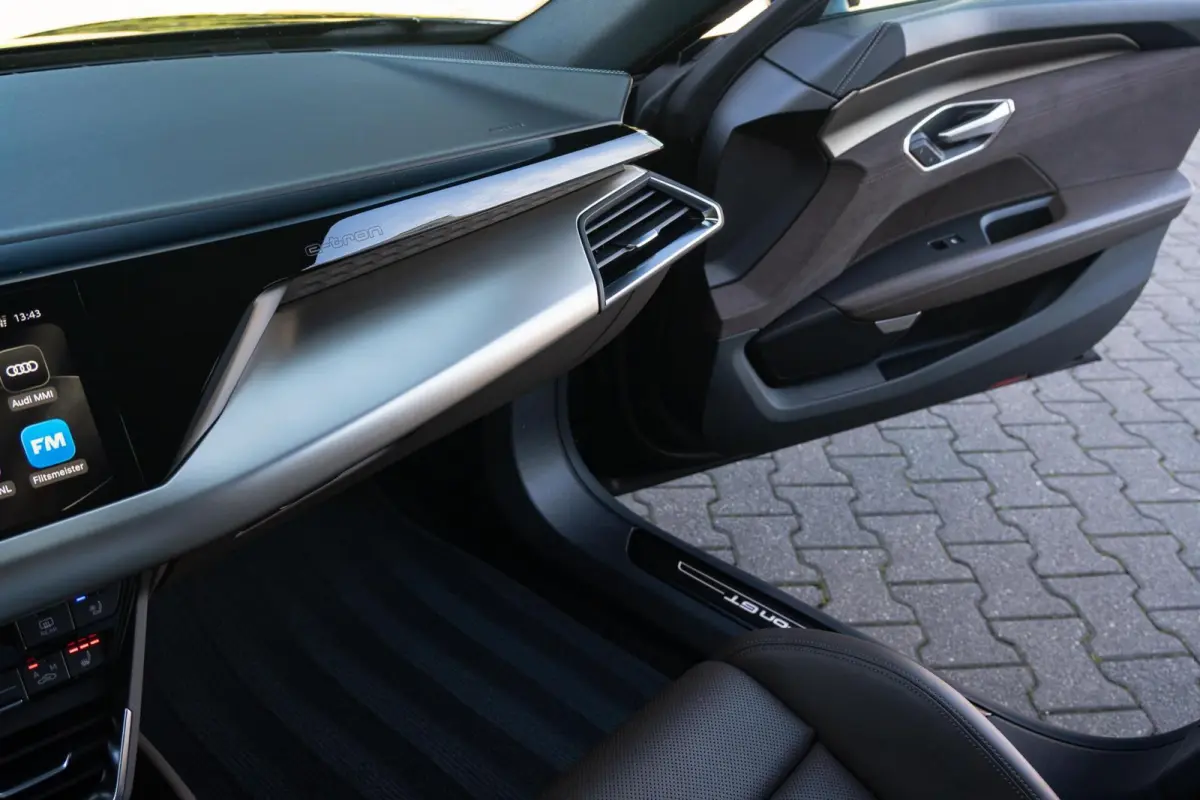 Edition ZERO 93 kWh|Org.NL NAP|1ste Eig.|BTW|RS-Seat|Ceramic|Carbon|Head Up|Matrix|Nachtzicht|Bang en Olufsen|S-Line|Luchtvering|Dealer Onderhouden
