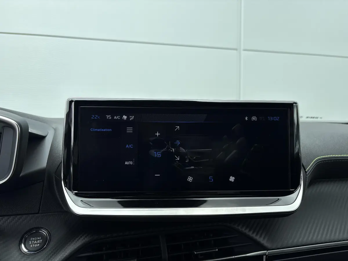1.2 Hybrid 145 GT Van € 44.979,- voor € 37.643,-!! | Panoramisch schuifdak | Stoelverwarming | Camera | Apple Carplay/Android Auto