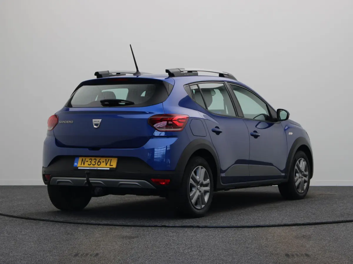 1.0 TCe 100 Bi-Fuel Essential | Trekhaak | Blinde hoek detectie | Achteruitrijcamera | Climate Control | Voor en achter parkeersensoren |