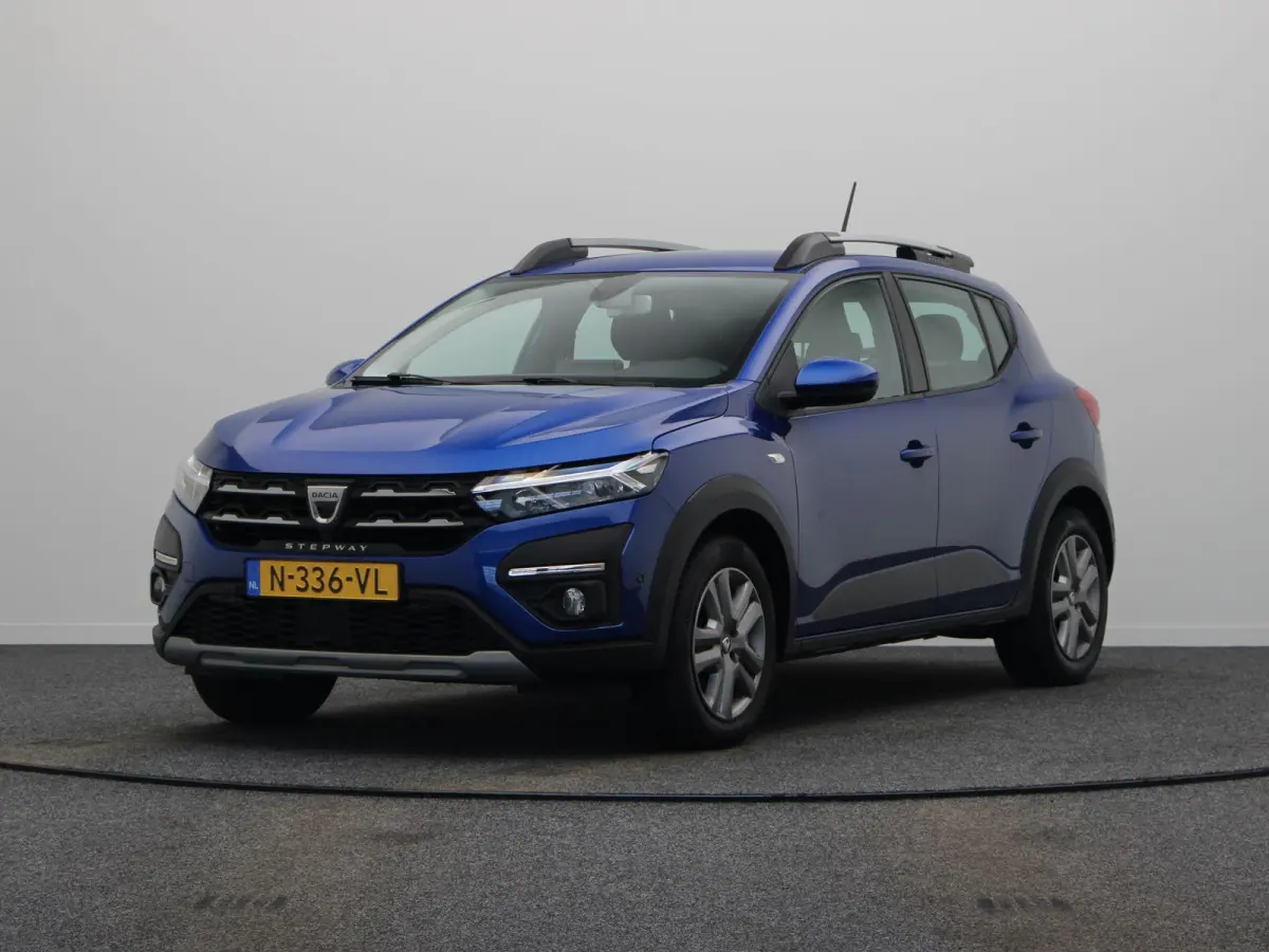 1.0 TCe 100 Bi-Fuel Essential | Trekhaak | Blinde hoek detectie | Achteruitrijcamera | Climate Control | Voor en achter parkeersensoren |