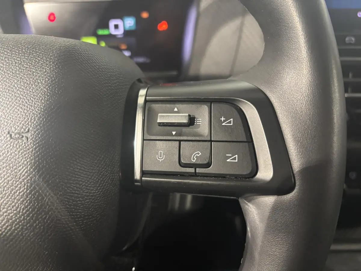 Feel 50 kWh | Cruise Control | Apple Carplay - Android Auto | Achteruitrijcamera | Head up Display