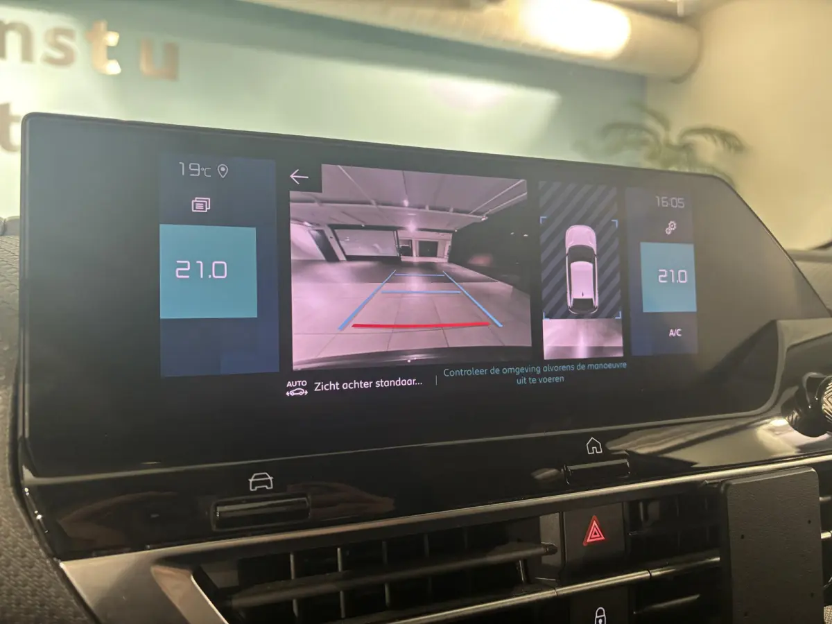 Feel 50 kWh | Cruise Control | Apple Carplay - Android Auto | Achteruitrijcamera | Head up Display