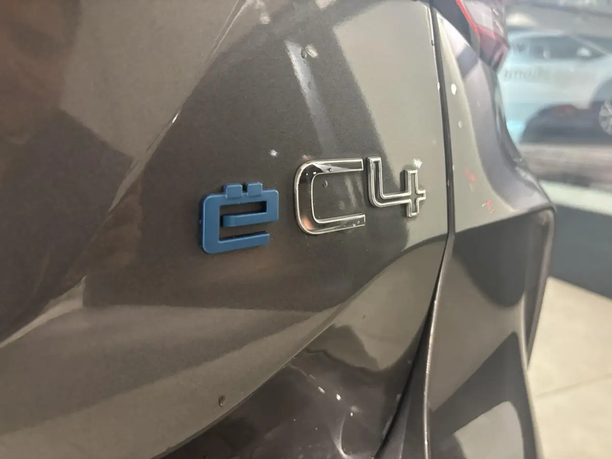 Feel 50 kWh | Cruise Control | Apple Carplay - Android Auto | Achteruitrijcamera | Head up Display