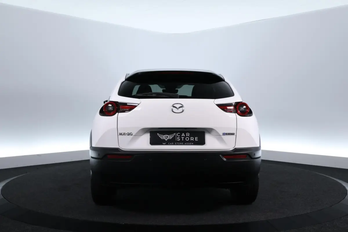 e-SkyActiv 145 Luxury 36 kWh |CAMERA|HUD|ST+STUUR VWM|ACC|