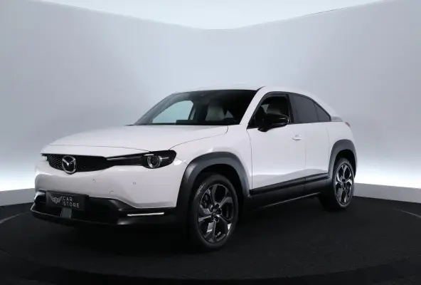 e-SkyActiv 145 Luxury 36 kWh |CAMERA|HUD|ST+STUUR VWM|ACC|