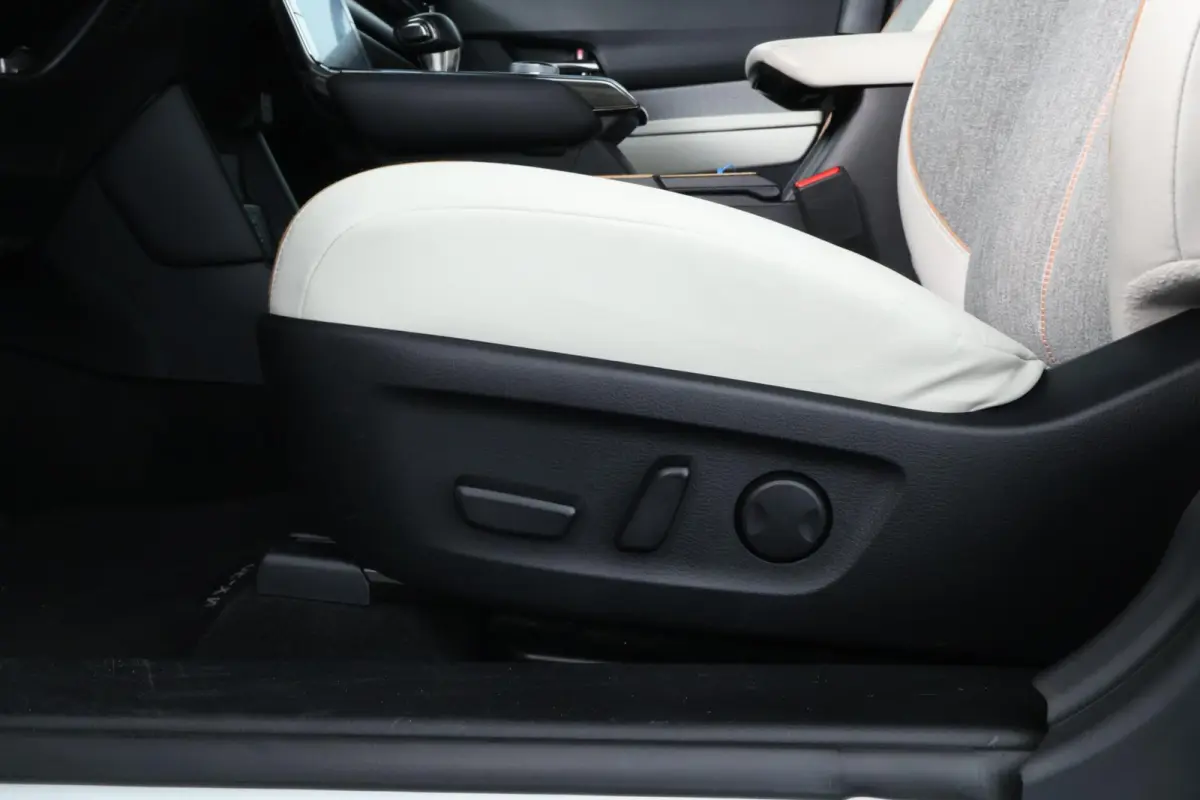 e-SkyActiv 145 Luxury 36 kWh |CAMERA|HUD|ST+STUUR VWM|ACC|