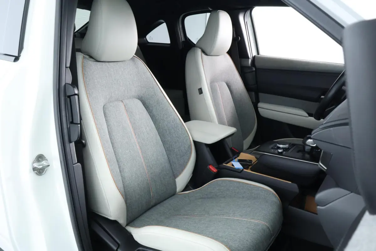 e-SkyActiv 145 Luxury 36 kWh |CAMERA|HUD|ST+STUUR VWM|ACC|