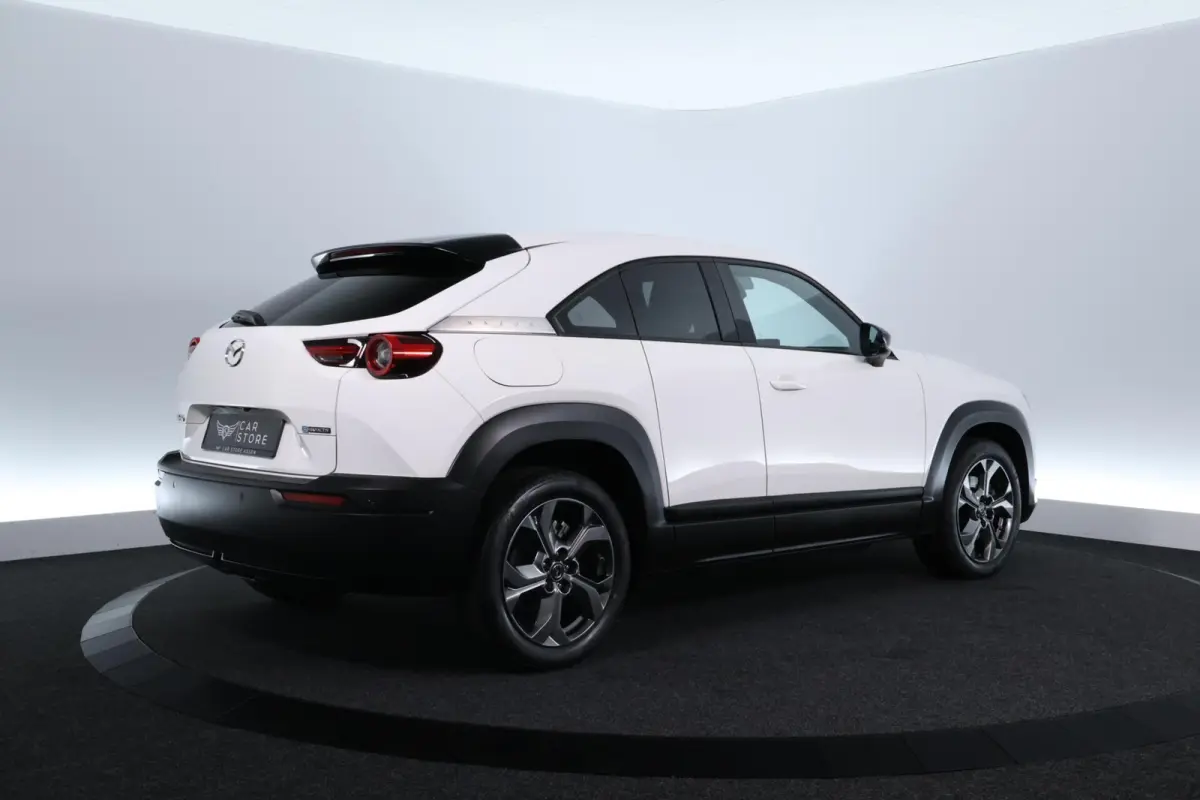 e-SkyActiv 145 Luxury 36 kWh |CAMERA|HUD|ST+STUUR VWM|ACC|