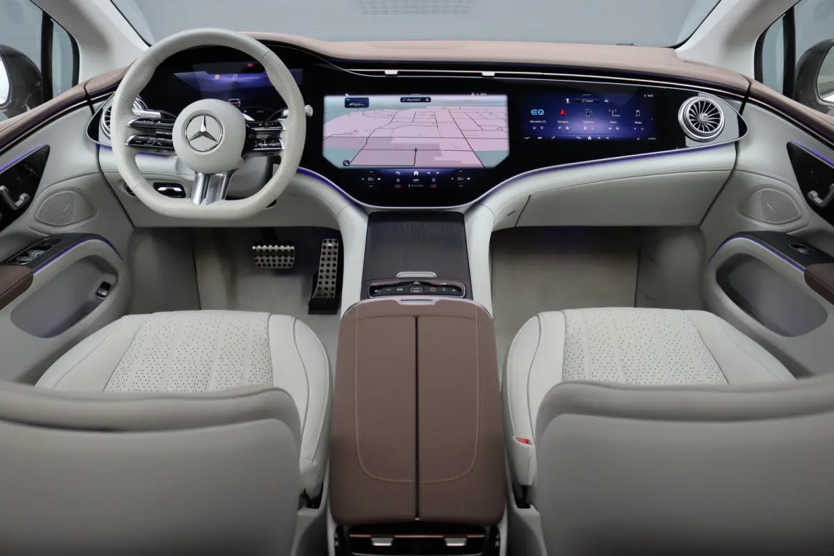 450+ AMG Line 108 kWh | Luchtvering | Hyperscreen | Achterasbesturing | Distronic | Panoramadak | Elek. Achterstoelen | Camera | Keyless Go |