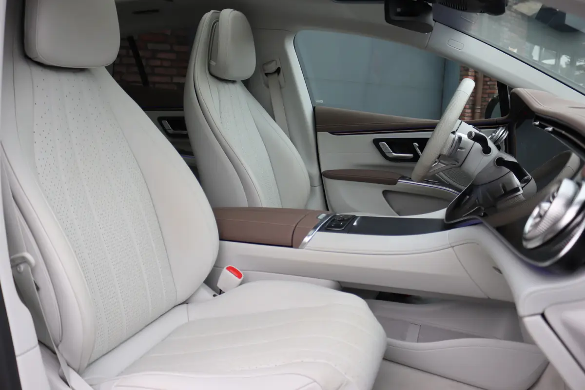 450+ AMG Line 108 kWh | Luchtvering | Hyperscreen | Achterasbesturing | Distronic | Panoramadak | Elek. Achterstoelen | Camera | Keyless Go |