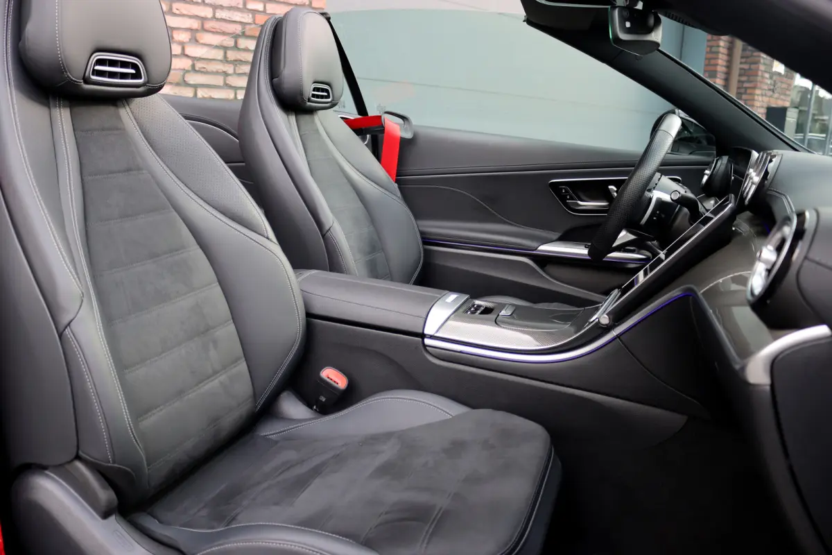 200 AMG Line | Distronic | Airscarf | Memory | Burmester | Keyless Go | Cabriocomfortpakket | Verwarmd Stuurwiel | Surround Camera |