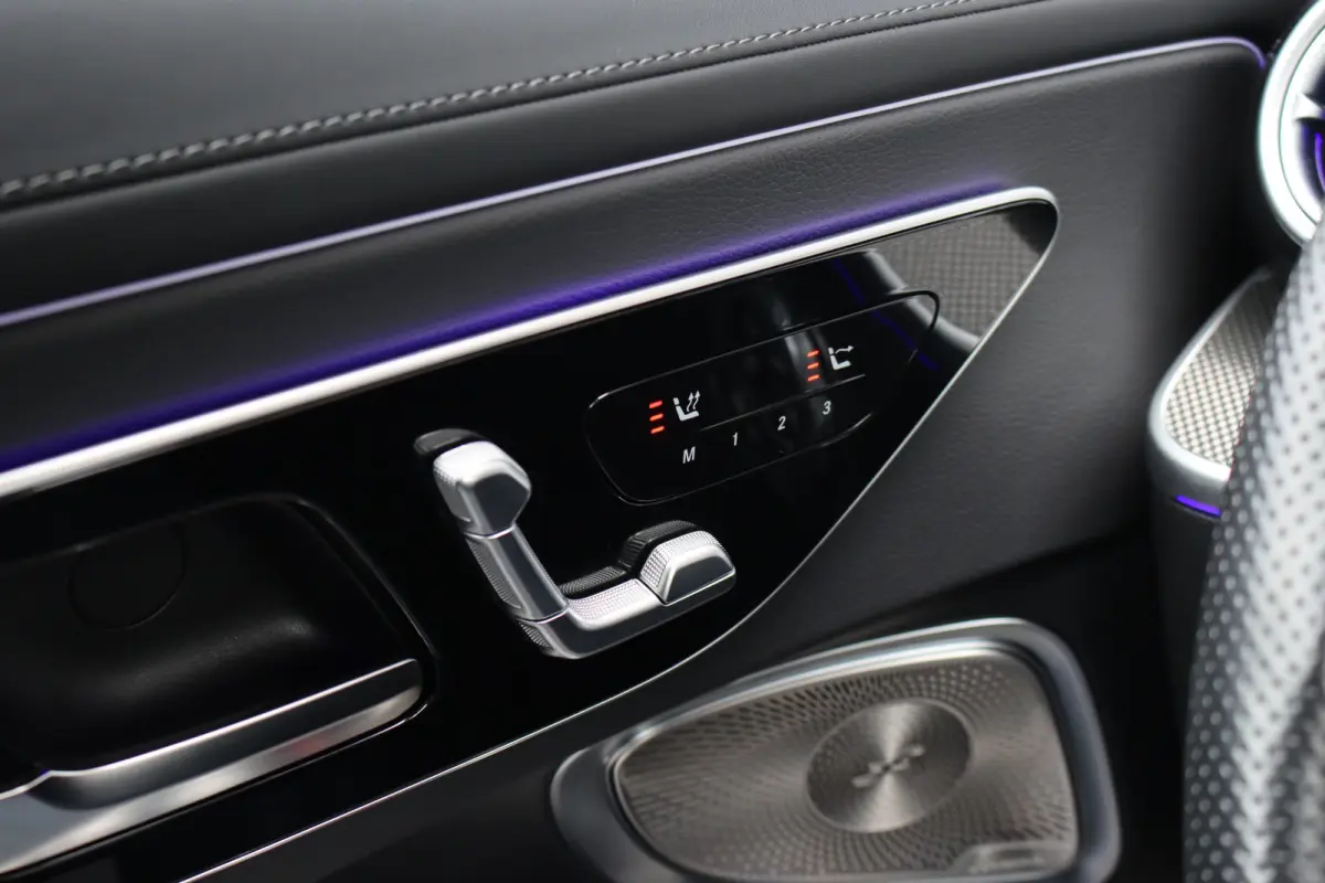 200 AMG Line | Distronic | Airscarf | Memory | Burmester | Keyless Go | Cabriocomfortpakket | Verwarmd Stuurwiel | Surround Camera |