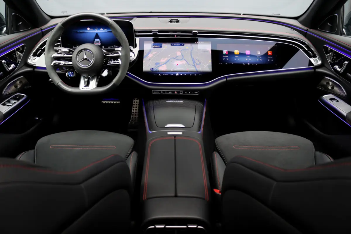 AMG 53 4MATIC+ | 612pk | AMG Dynamic Plus | Achterasbesturing | Hyperscreen | Distronic+ | HUD | Burmester | Digital Light | Panoramadak | Surround Camera |