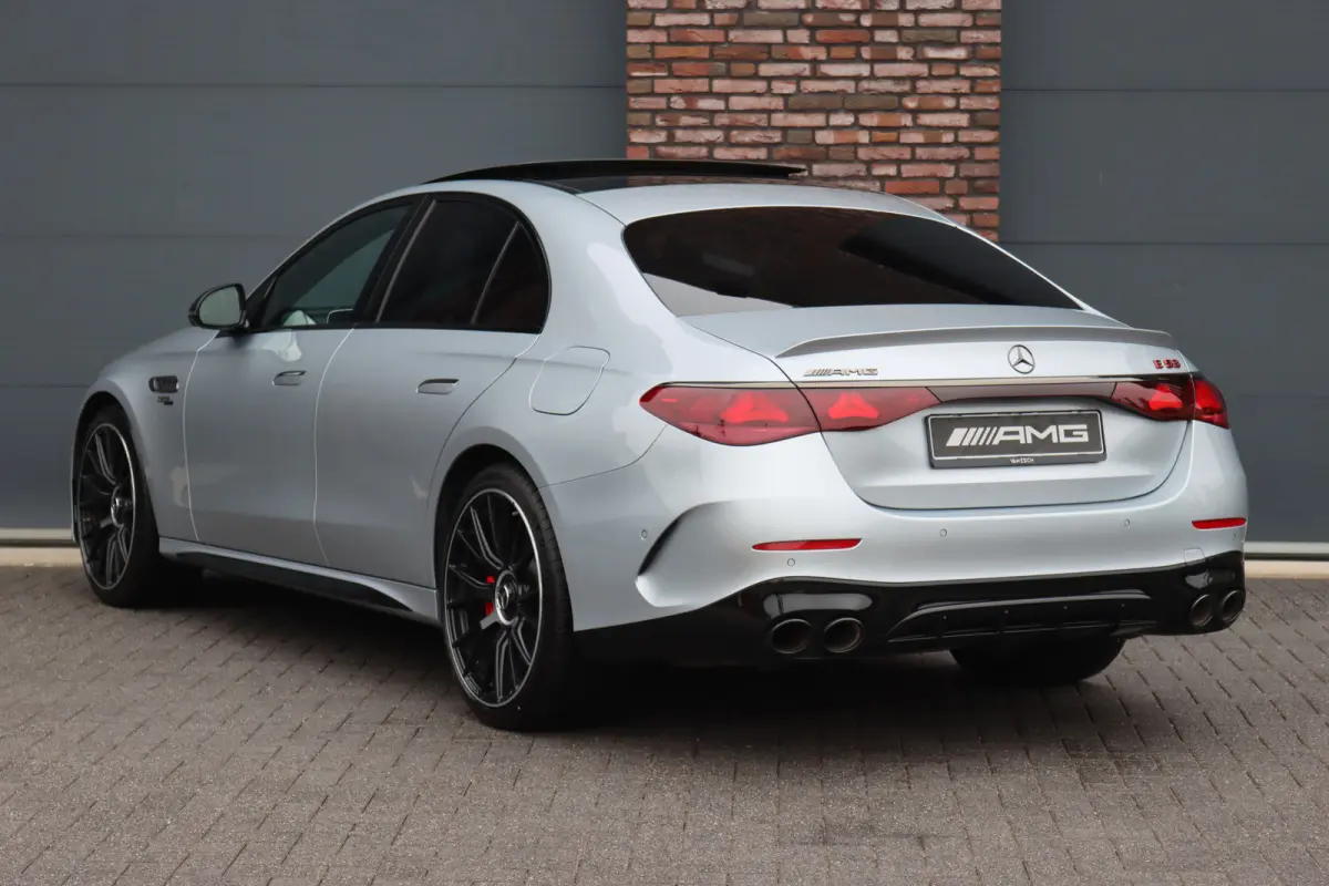 AMG 53 4MATIC+ | 612pk | AMG Dynamic Plus | Achterasbesturing | Hyperscreen | Distronic+ | HUD | Burmester | Digital Light | Panoramadak | Surround Camera |
