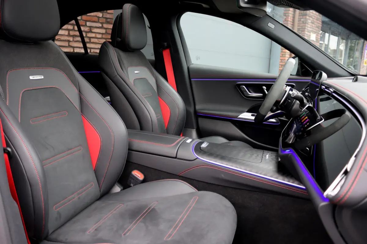 AMG 53 4MATIC+ | 612pk | AMG Dynamic Plus | Achterasbesturing | Hyperscreen | Distronic+ | HUD | Burmester | Digital Light | Panoramadak | Surround Camera |