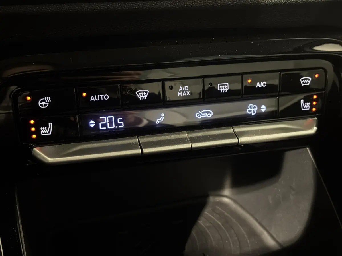 1.2 Hybrid 145pk Max | Stoel/Stuur/Voorruitverwarming| APPLE CARPLAY & ANDROID AUTO | CAMERA | NAVI | DAB
