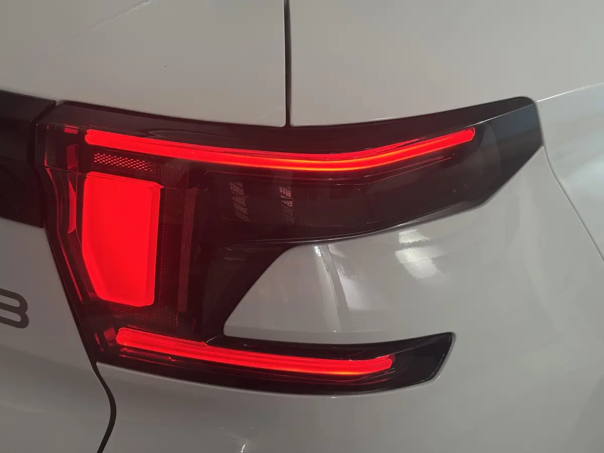 1.2 Hybrid 145pk Max | Stoel/Stuur/Voorruitverwarming| APPLE CARPLAY & ANDROID AUTO | CAMERA | NAVI | DAB