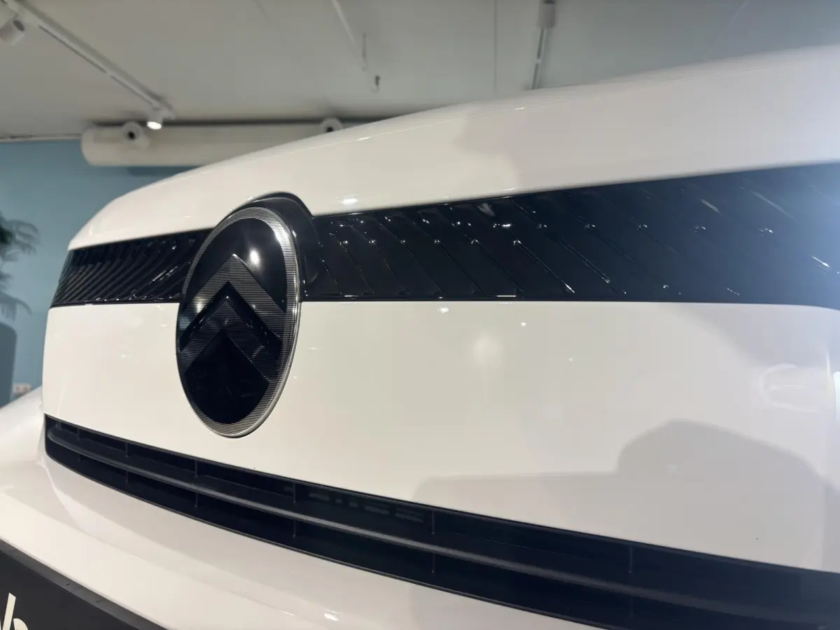 1.2 Hybrid 145pk Max | Stoel/Stuur/Voorruitverwarming| APPLE CARPLAY & ANDROID AUTO | CAMERA | NAVI | DAB