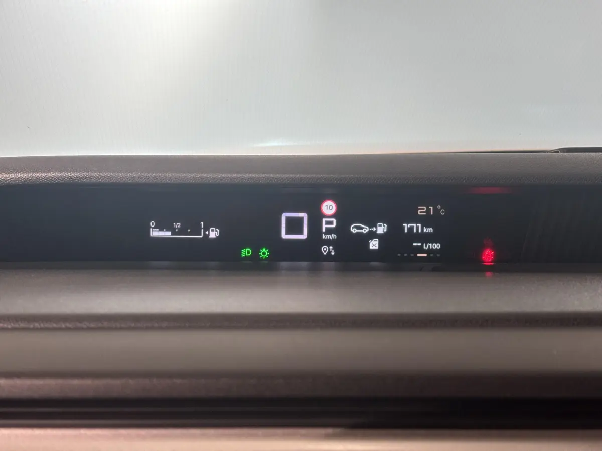 1.2 Hybrid 145pk Max | Stoel/Stuur/Voorruitverwarming| APPLE CARPLAY & ANDROID AUTO | CAMERA | NAVI | DAB