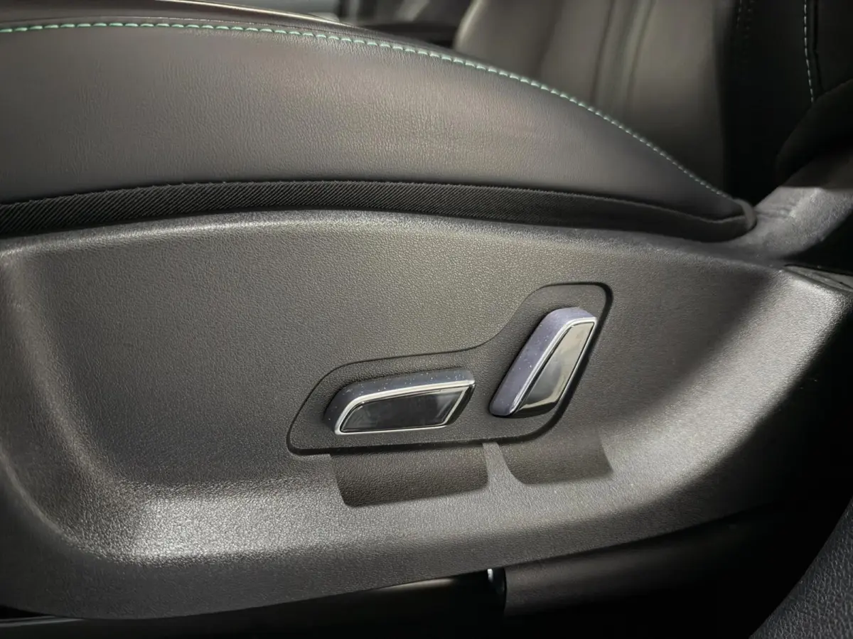 1.5 DM-i FWD Boost Pano Leer 360° HUD Infinity Carplay