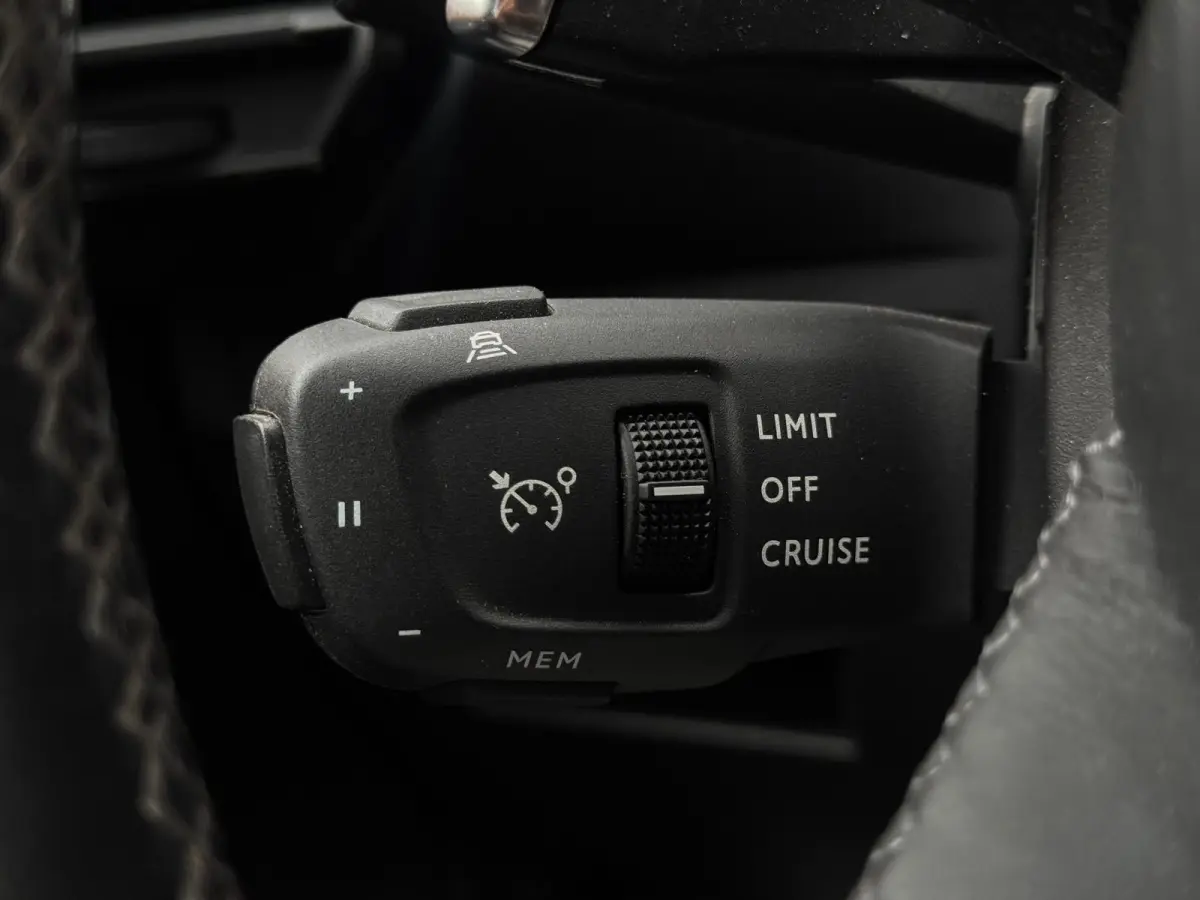 E-Tense Performance LEDER|LED|CLIMATE|CR CONTROL