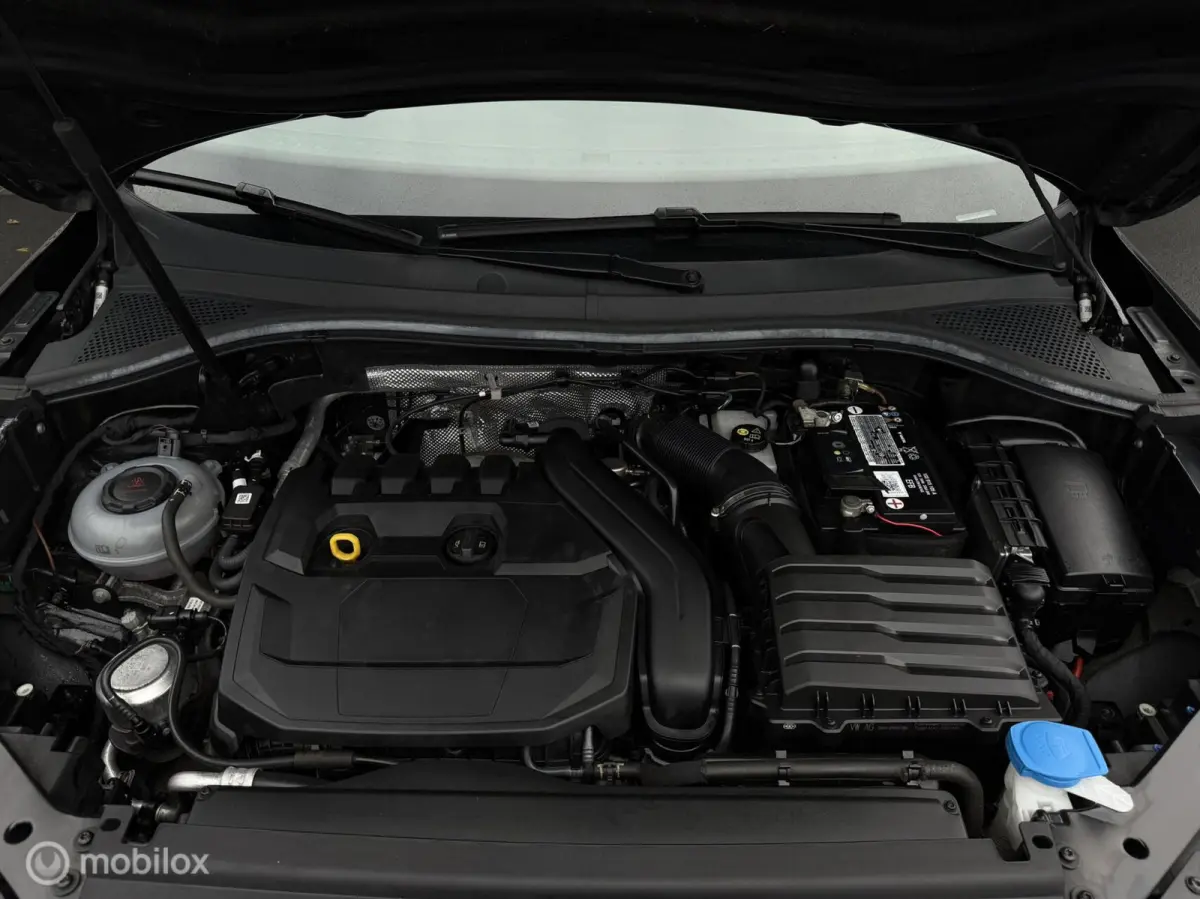 1.5 TSI ACT Highline Business R | Pano | Elek trekhaak | Carplay | LED | ACC | Stoelmassage | Stoelverwarming | Bomvol opties!