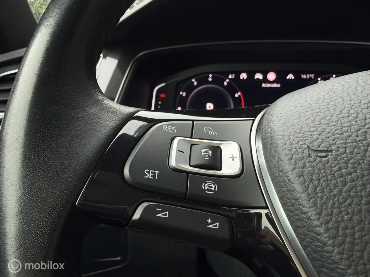 1.5 TSI ACT Highline Business R | Pano | Elek trekhaak | Carplay | LED | ACC | Stoelmassage | Stoelverwarming | Bomvol opties!
