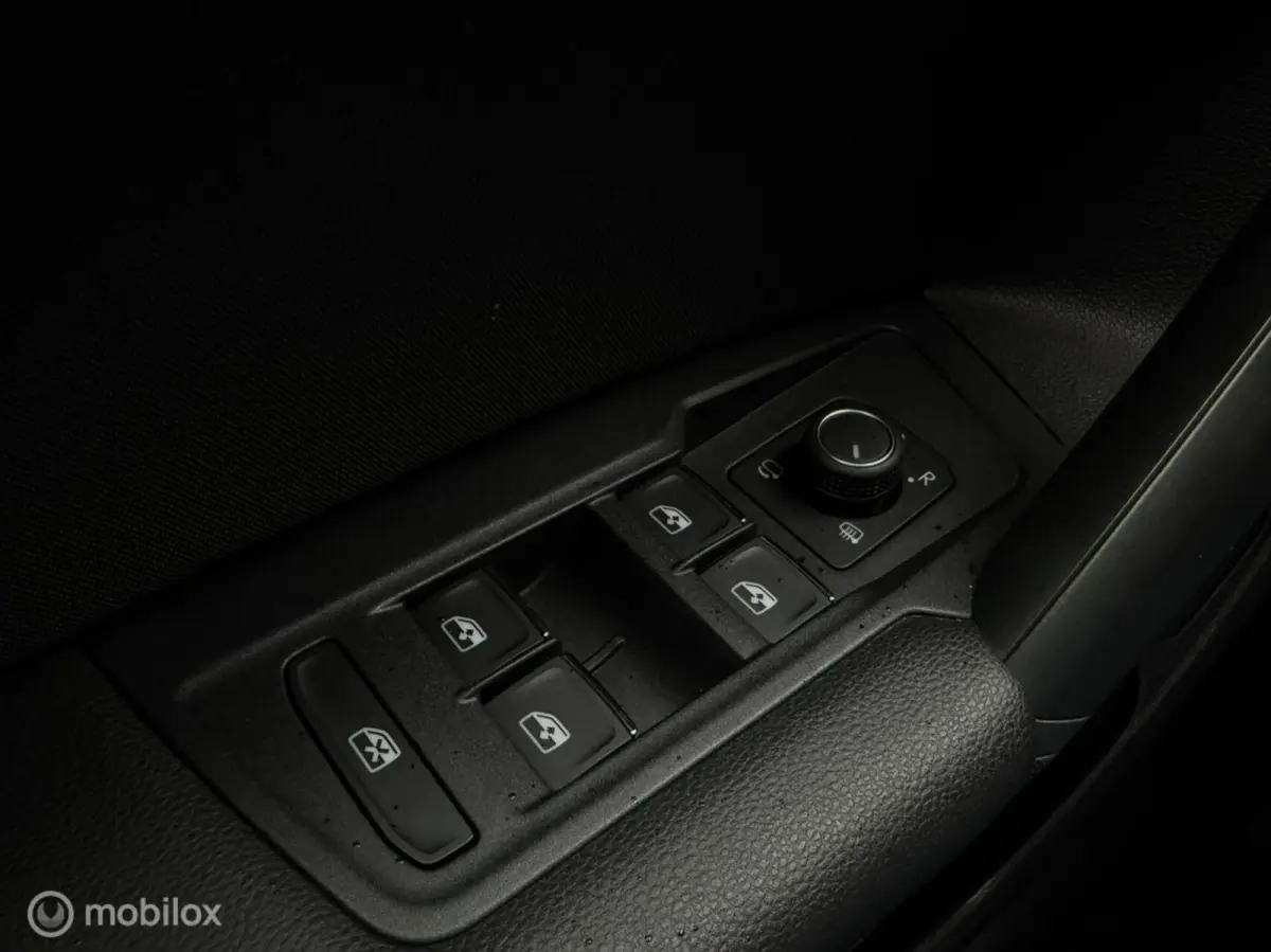1.5 TSI ACT Highline Business R | Pano | Elek trekhaak | Carplay | LED | ACC | Stoelmassage | Stoelverwarming | Bomvol opties!