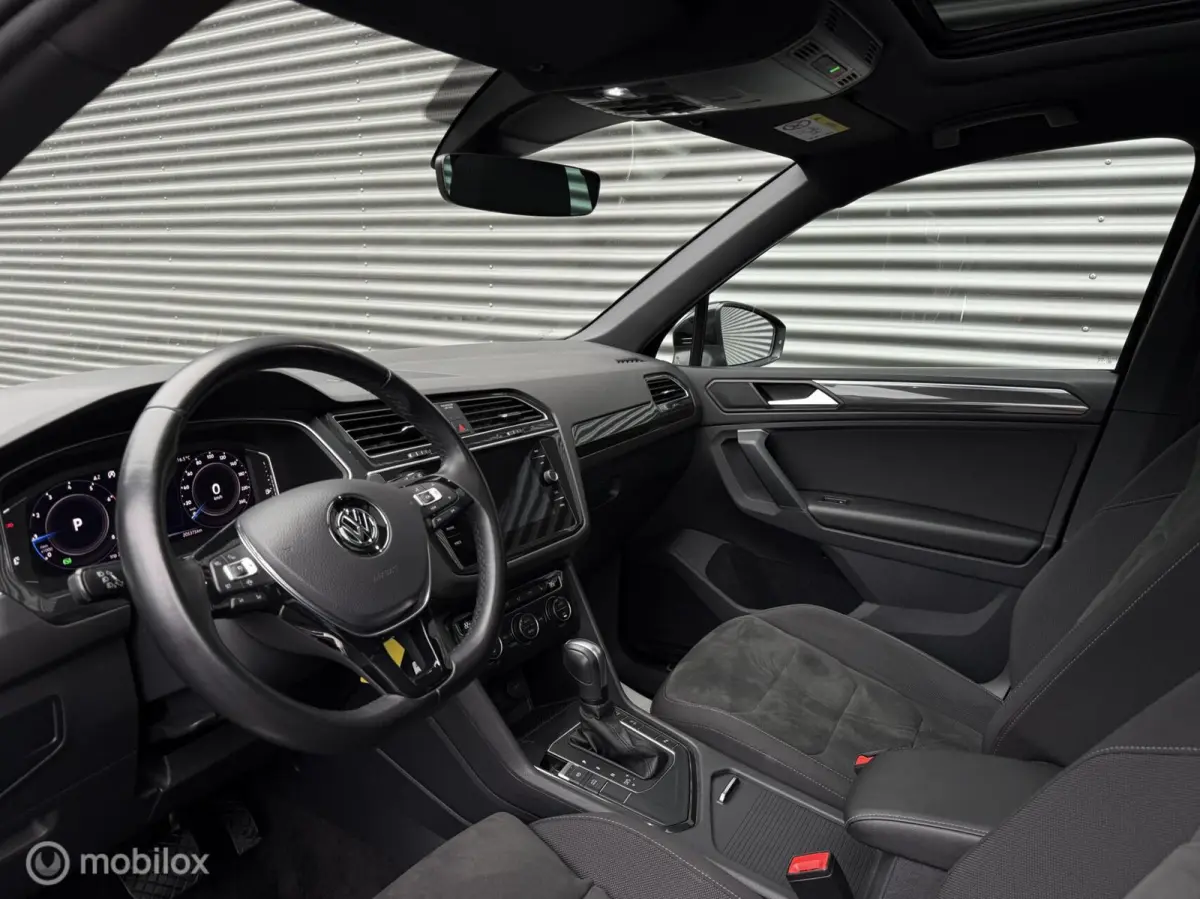 1.5 TSI ACT Highline Business R | Pano | Elek trekhaak | Carplay | LED | ACC | Stoelmassage | Stoelverwarming | Bomvol opties!