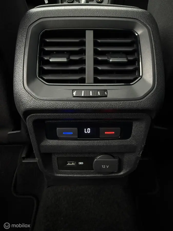 1.5 TSI ACT Highline Business R | Pano | Elek trekhaak | Carplay | LED | ACC | Stoelmassage | Stoelverwarming | Bomvol opties!