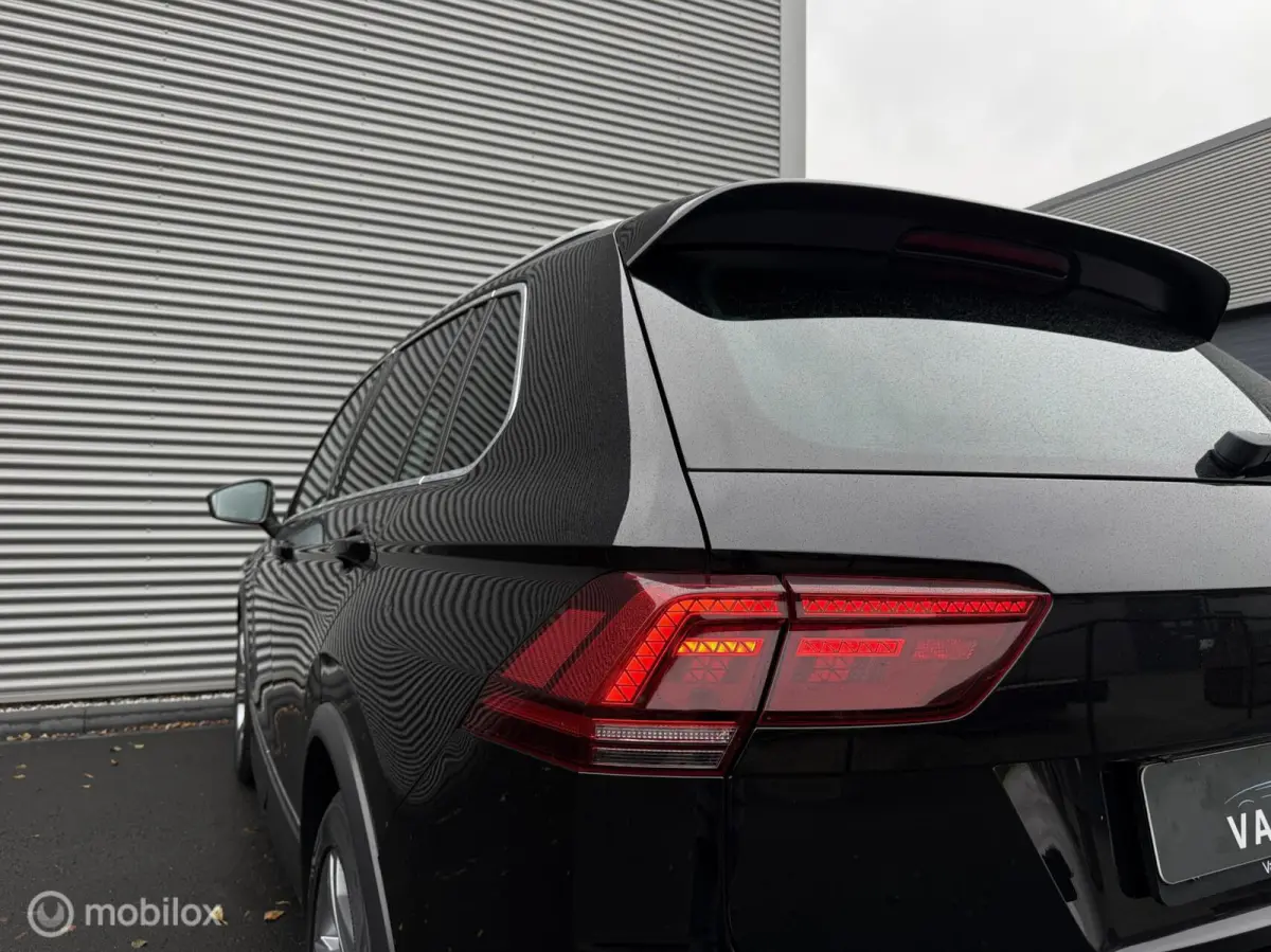 1.5 TSI ACT Highline Business R | Pano | Elek trekhaak | Carplay | LED | ACC | Stoelmassage | Stoelverwarming | Bomvol opties!