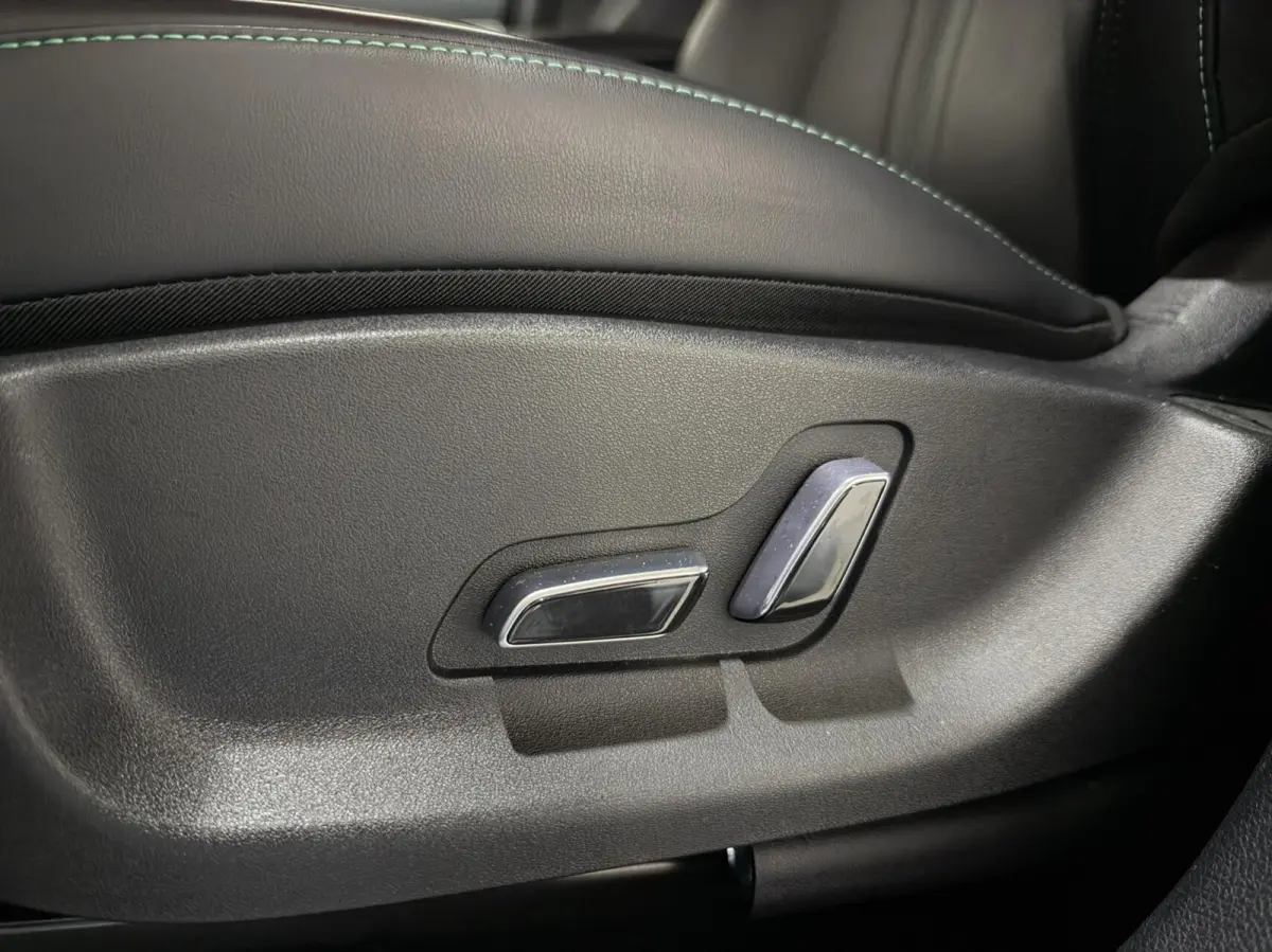 1.5 DM-i FWD Boost Pano Leer 360° HUD Infinity Carplay