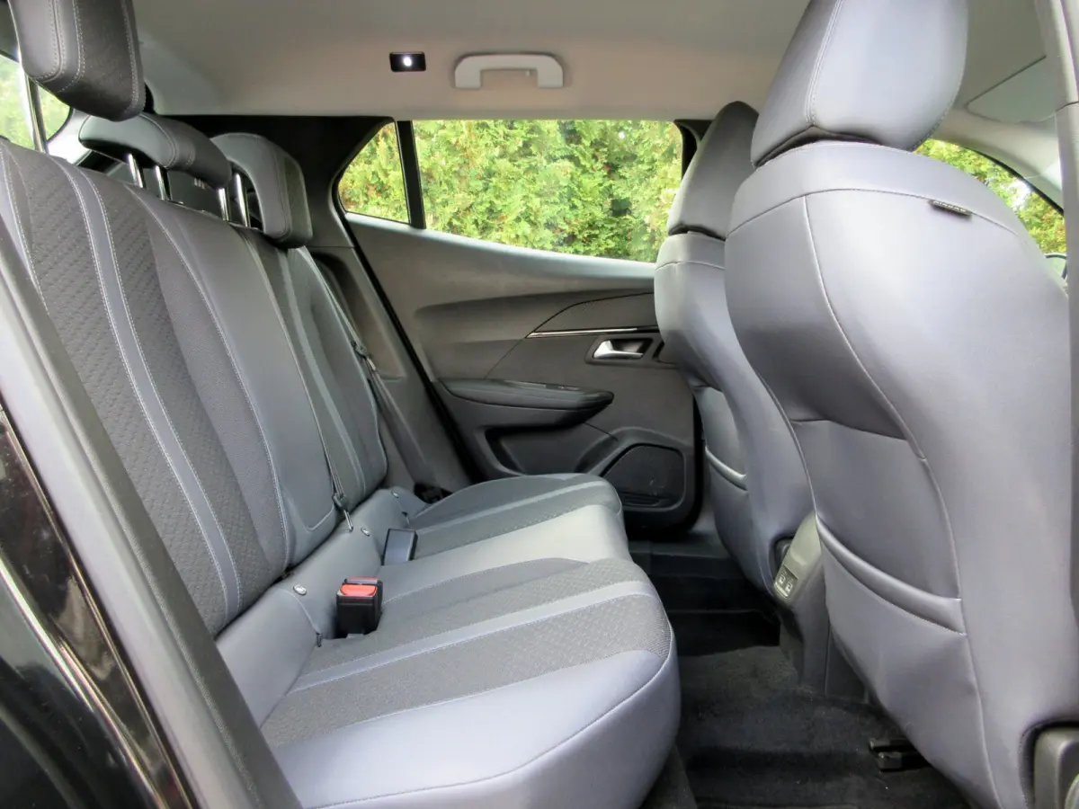 1.2 PureTech Allure Automaat * Navi * Trekhaak *