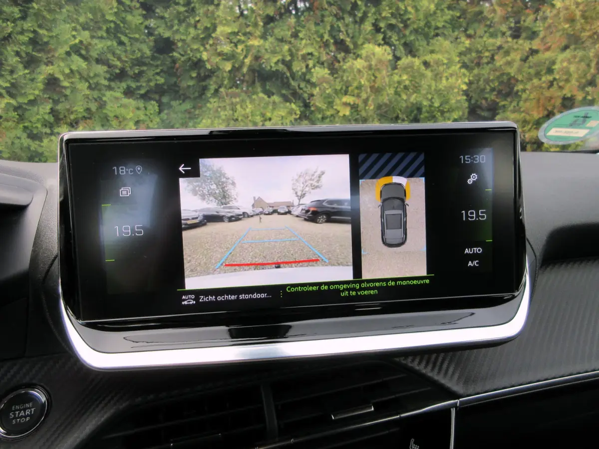 1.2 PureTech Allure Automaat * Navi * Trekhaak *