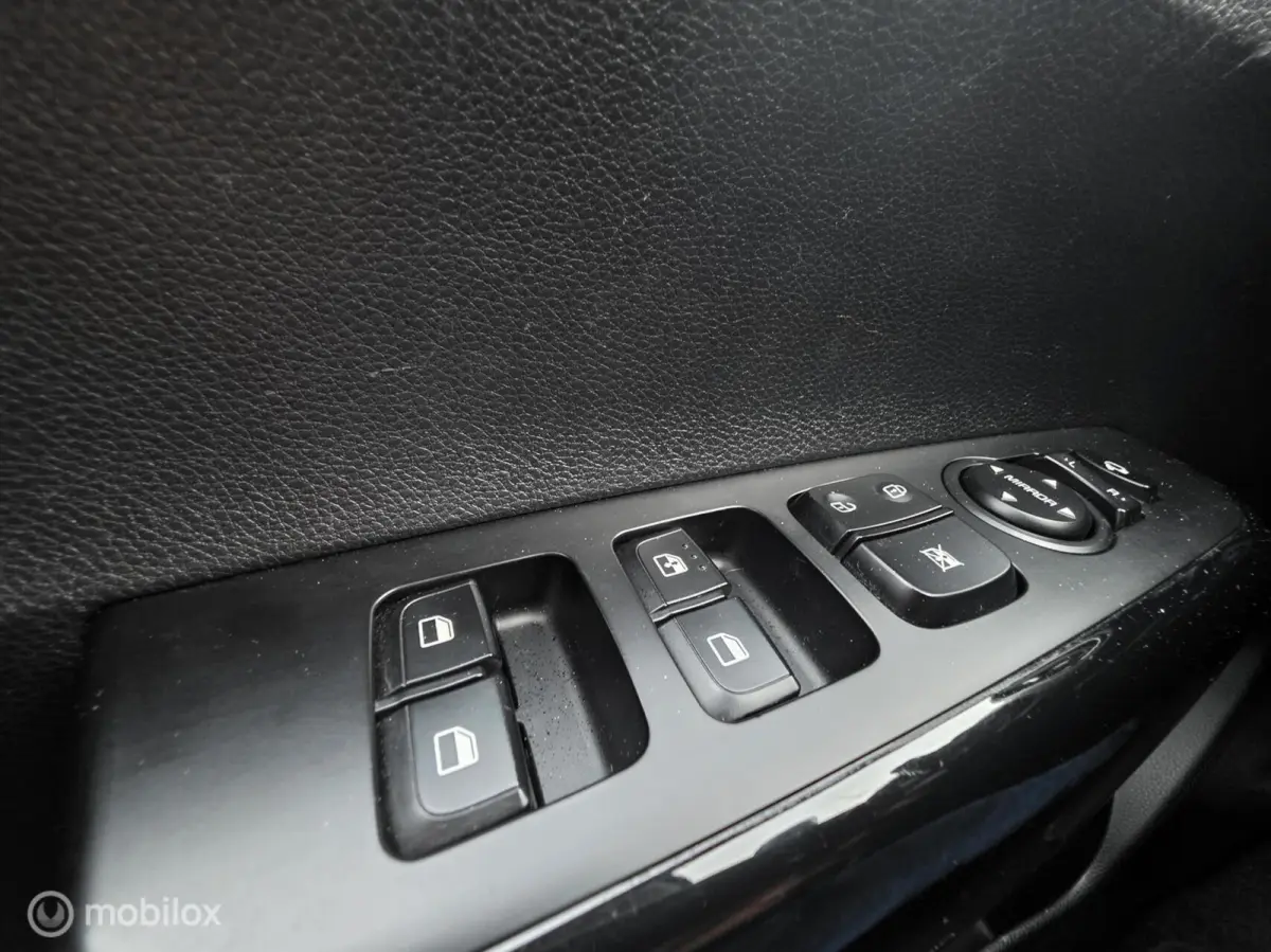 1.0 CVVT Design Edition, Full Options, Carplay