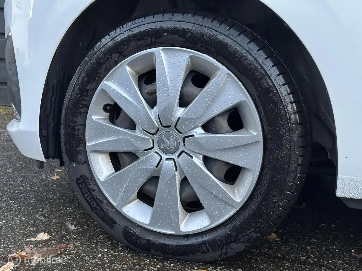 1.0 e-VTi Style | 2020 | Airco | NAP |