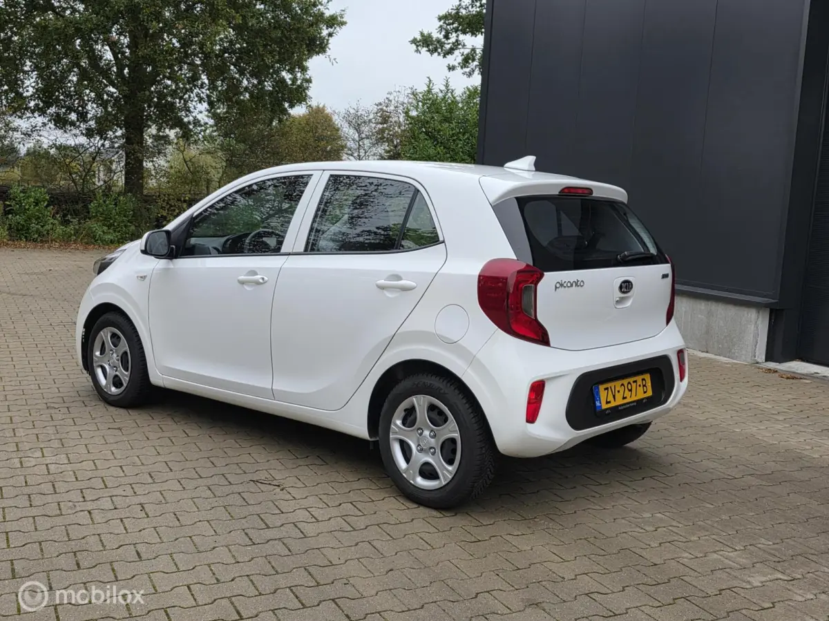 1.0 MPi ComfortLine, 34.000 km NAP, Carplay!