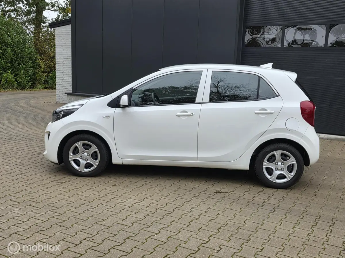 1.0 MPi ComfortLine, 34.000 km NAP, Carplay!