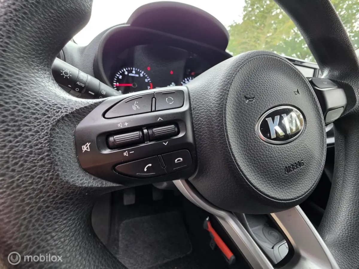 1.0 MPi ComfortLine, 34.000 km NAP, Carplay!