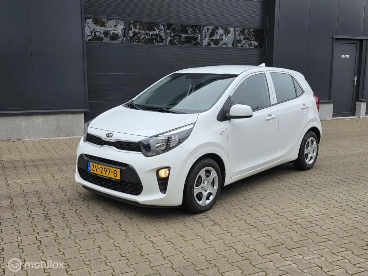 1.0 MPi ComfortLine, 34.000 km NAP, Carplay!