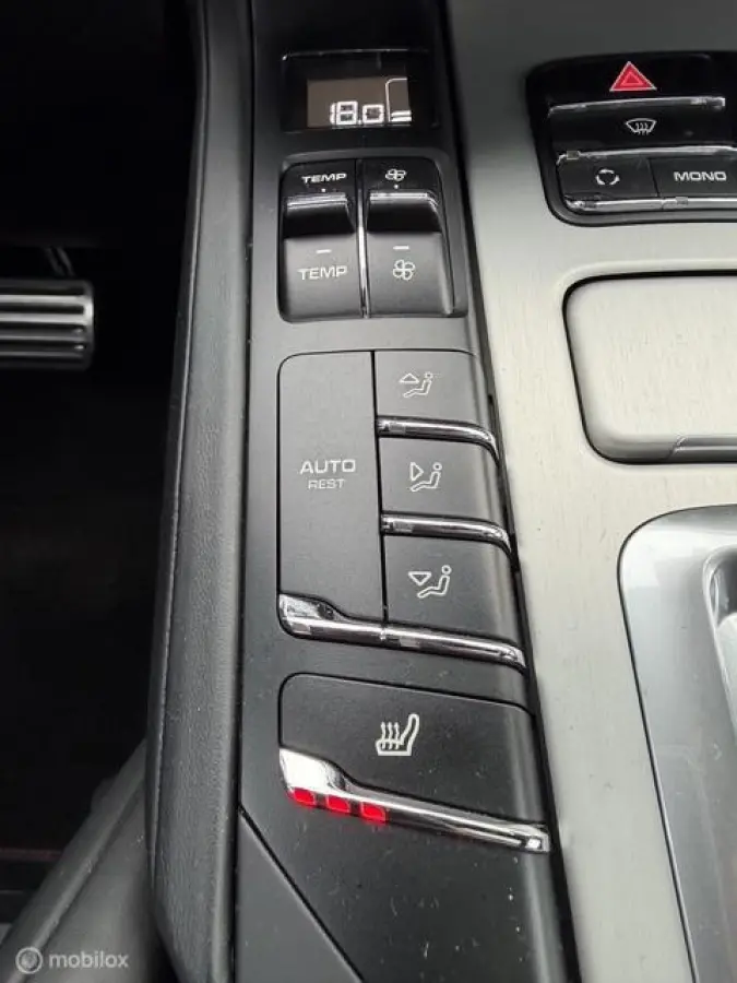 4.8 GTS Pano-Burmeister-Alcantara-NL-Auto