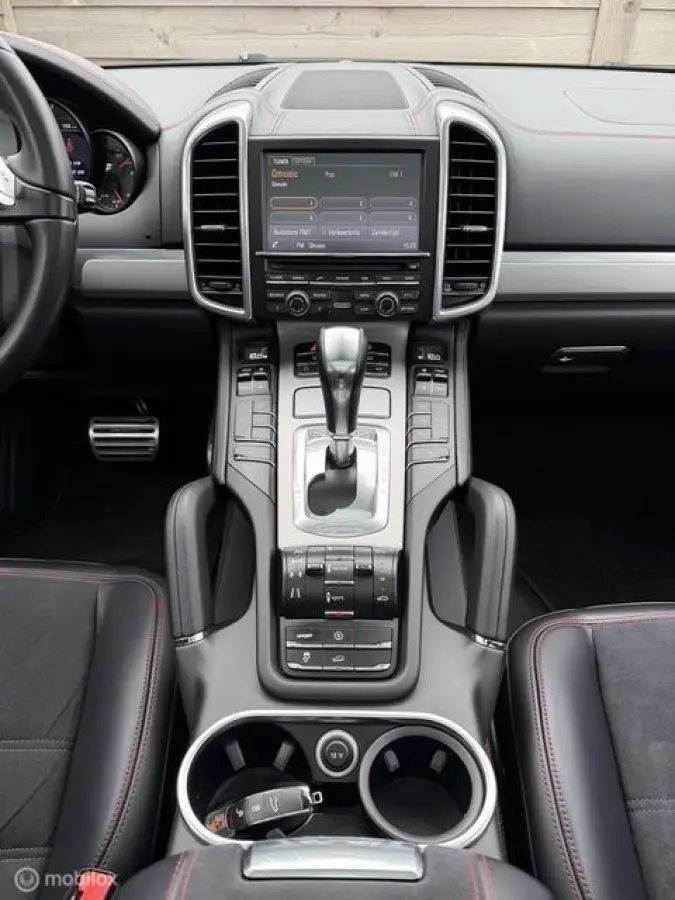 4.8 GTS Pano-Burmeister-Alcantara-NL-Auto
