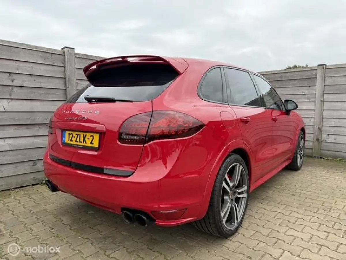 4.8 GTS Pano-Burmeister-Alcantara-NL-Auto