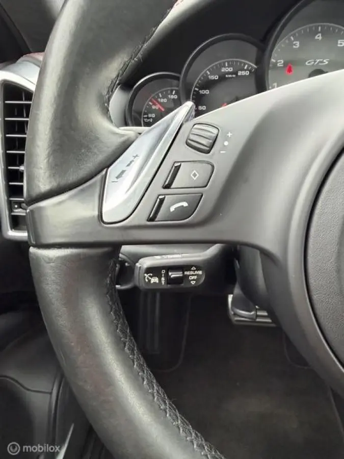 4.8 GTS Pano-Burmeister-Alcantara-NL-Auto