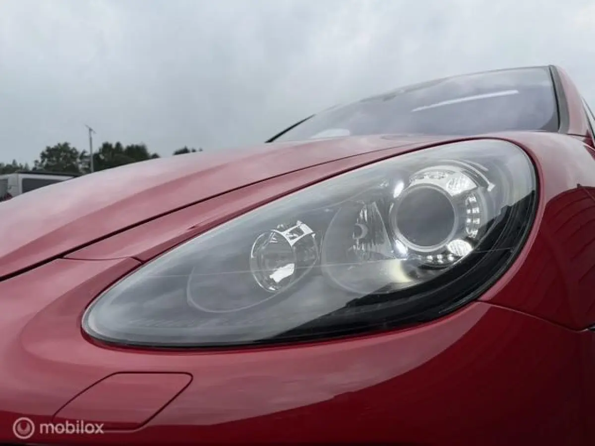 4.8 GTS Pano-Burmeister-Alcantara-NL-Auto
