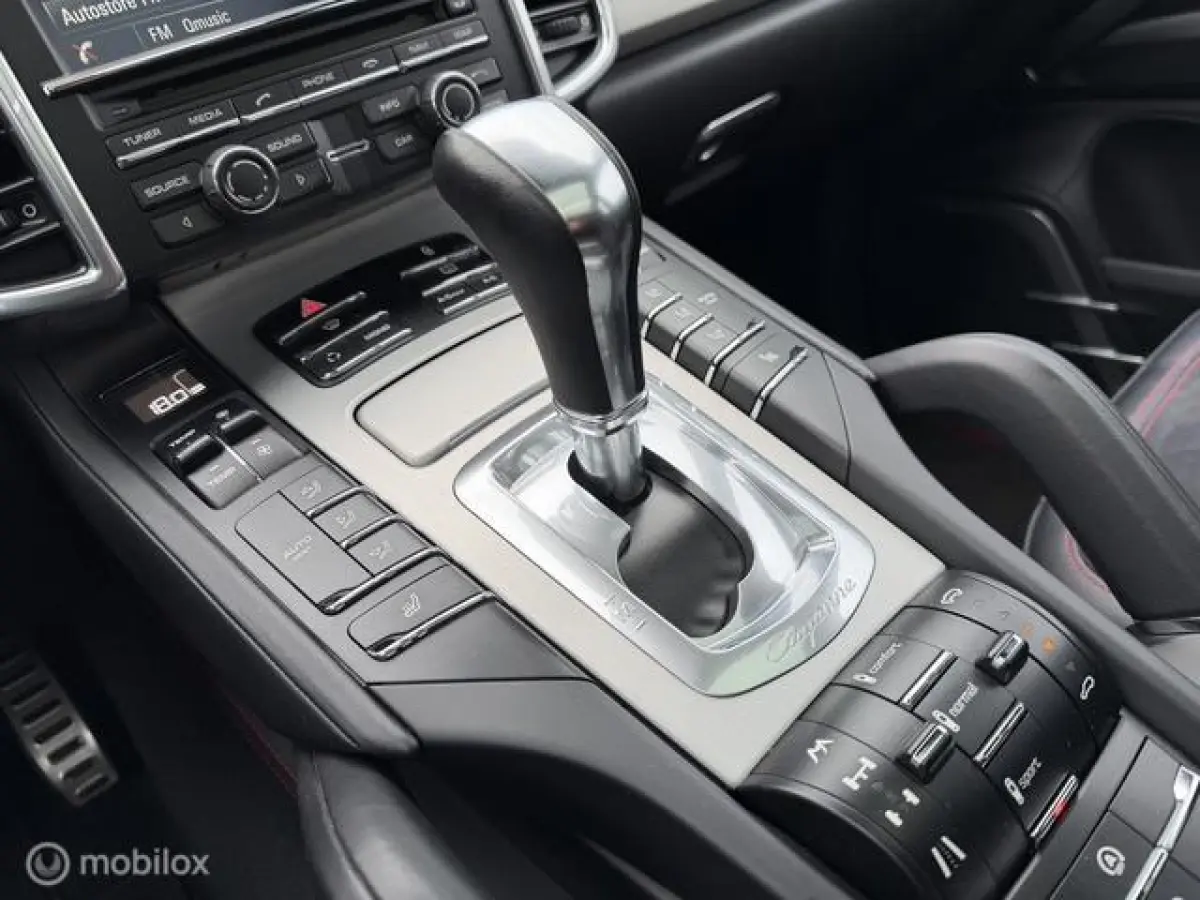 4.8 GTS Pano-Burmeister-Alcantara-NL-Auto