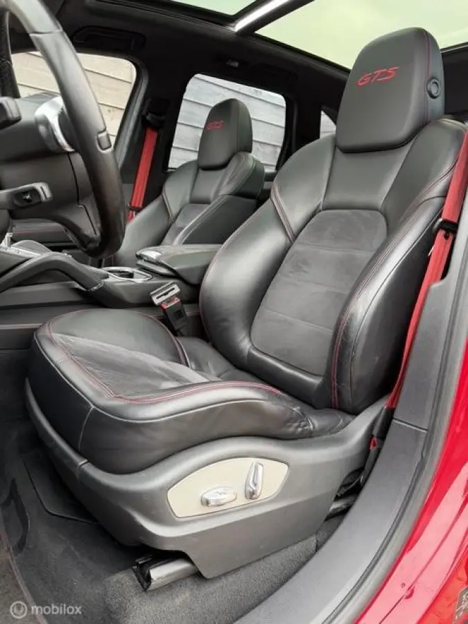 4.8 GTS Pano-Burmeister-Alcantara-NL-Auto
