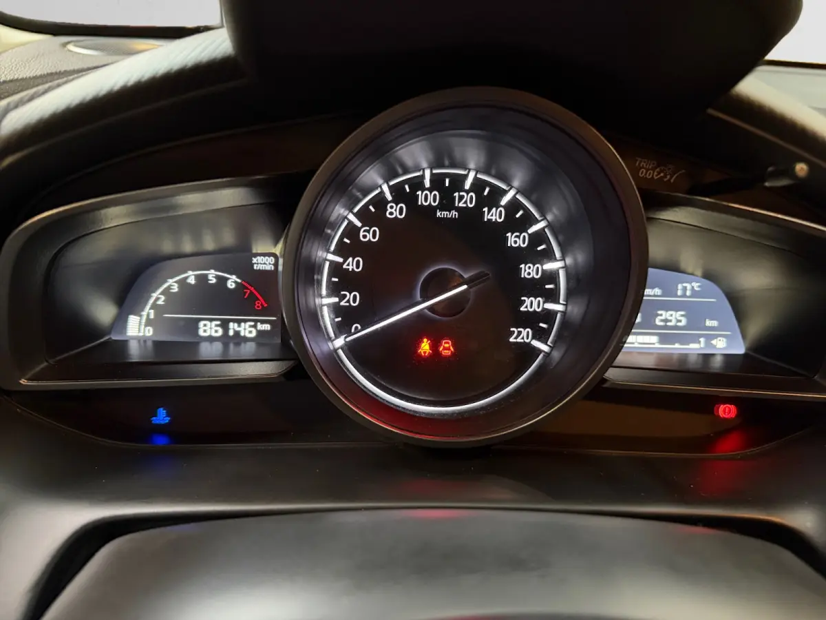 1.5 Skyactiv-G- Carplay, Android Auto, Navigatie, Park Assist, Airco